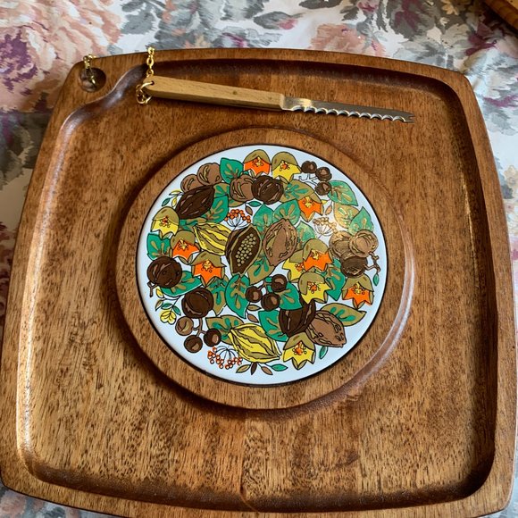 Gail Craft Wood & Ceramic Tile Cheese Board Tray With Knife - Picture 2 of 4